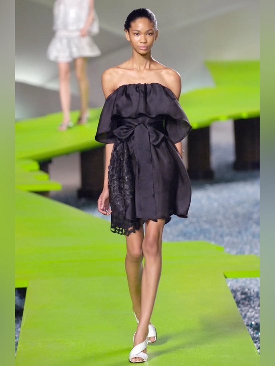 Marc Jacobs Dresses & Skirts - Marc Jacobs Spring 2007 Runway Dress